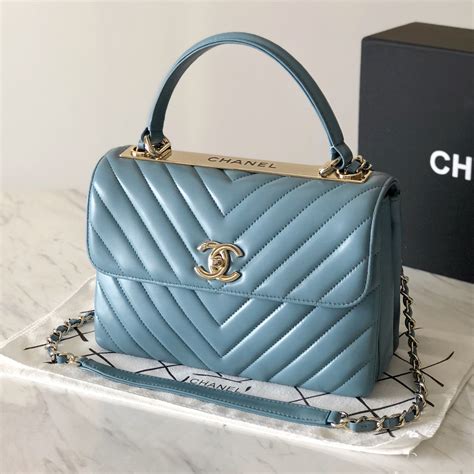 chanel bolsas costo|chanel tote bag price 2023.